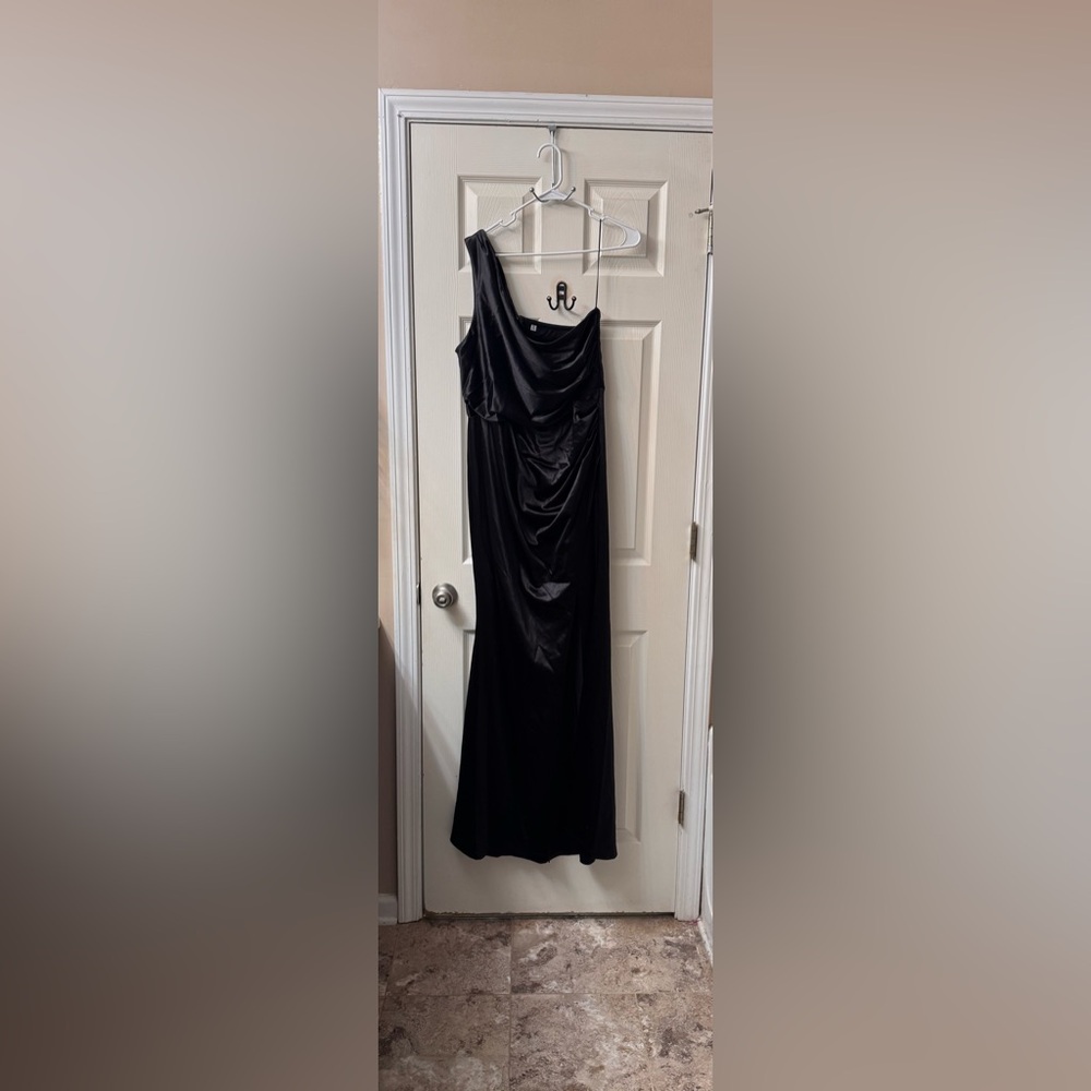 Formal one shoulder sexy high slit Black Dress